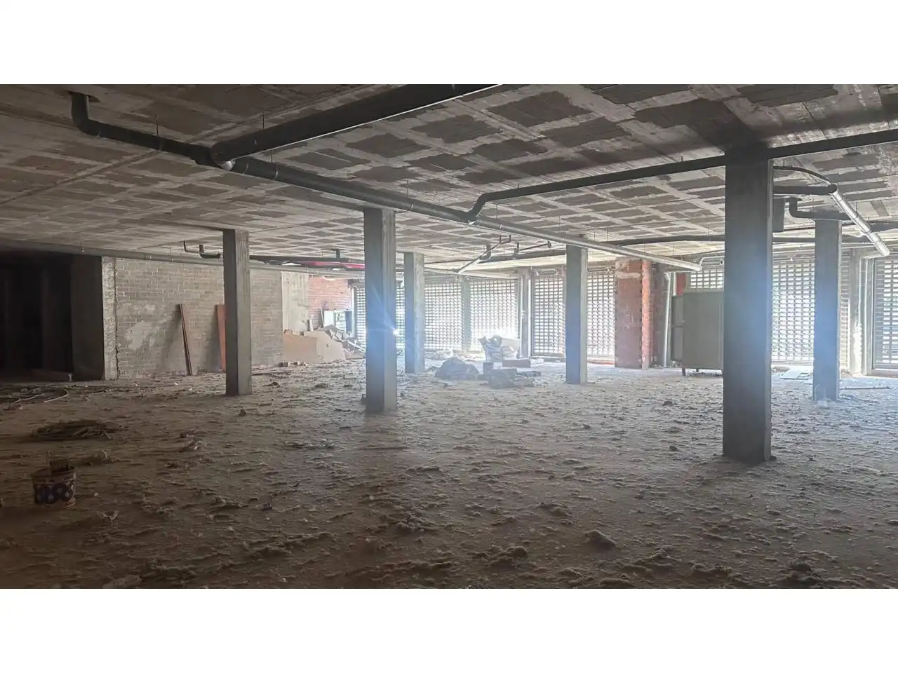 Local comercial en venta en Avenida Josep Pla, imagen 7
