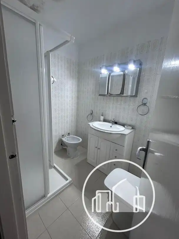Bathroom of Flat for sale in Medina de Pomar
