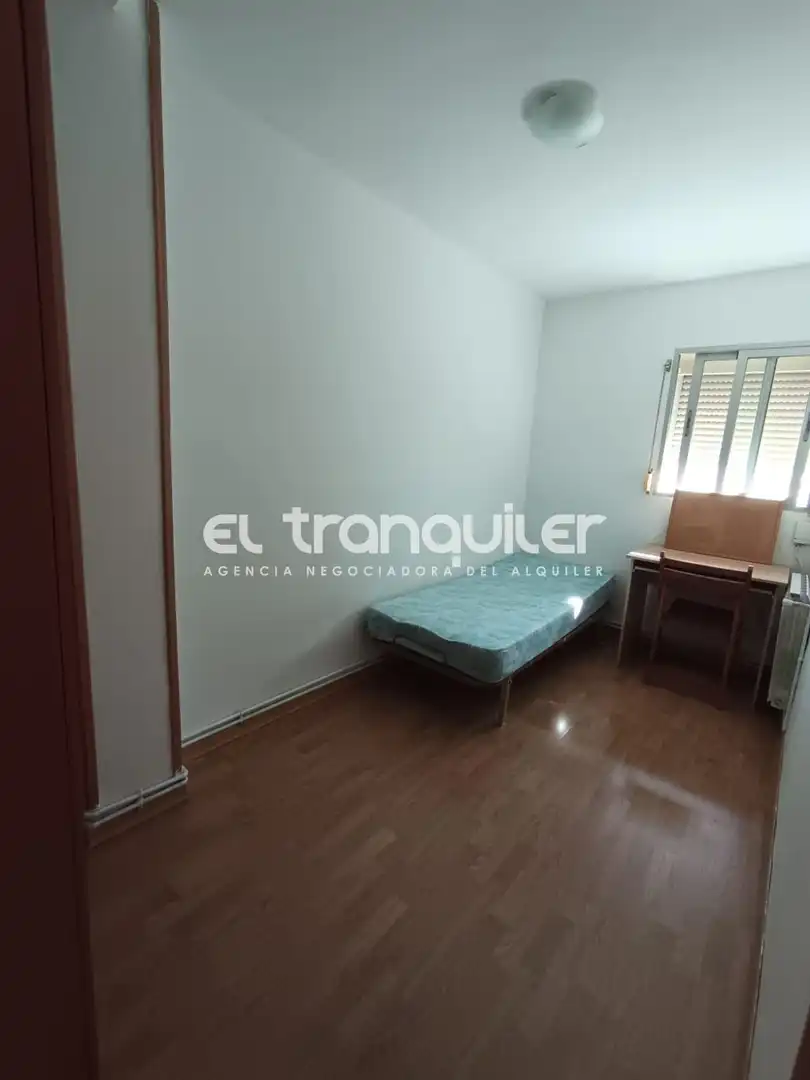 Bedroom of Flat for rent in Madrid  with Terrace and Furnished