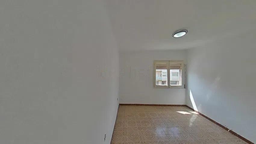 Foto 1 de Piso en venta en Llefià, Barcelona