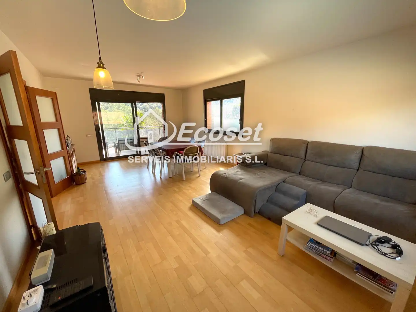 Sala de estar de Casa o chalet en venta en Cervelló con Calefacción, Jardín privado y Terraza