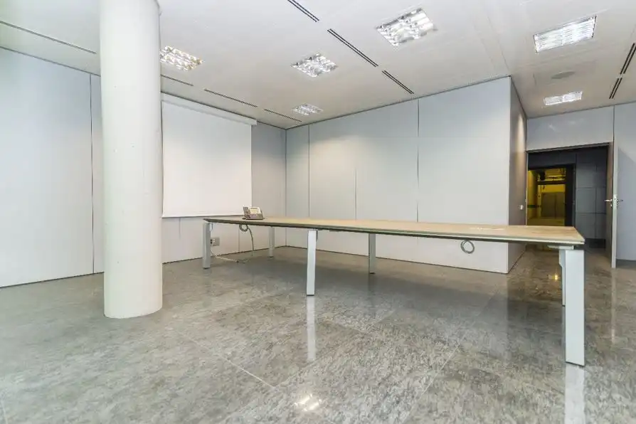 Gebäude zur Miete in C/ Font de L´atmelló, Polígon Industrial Domenys