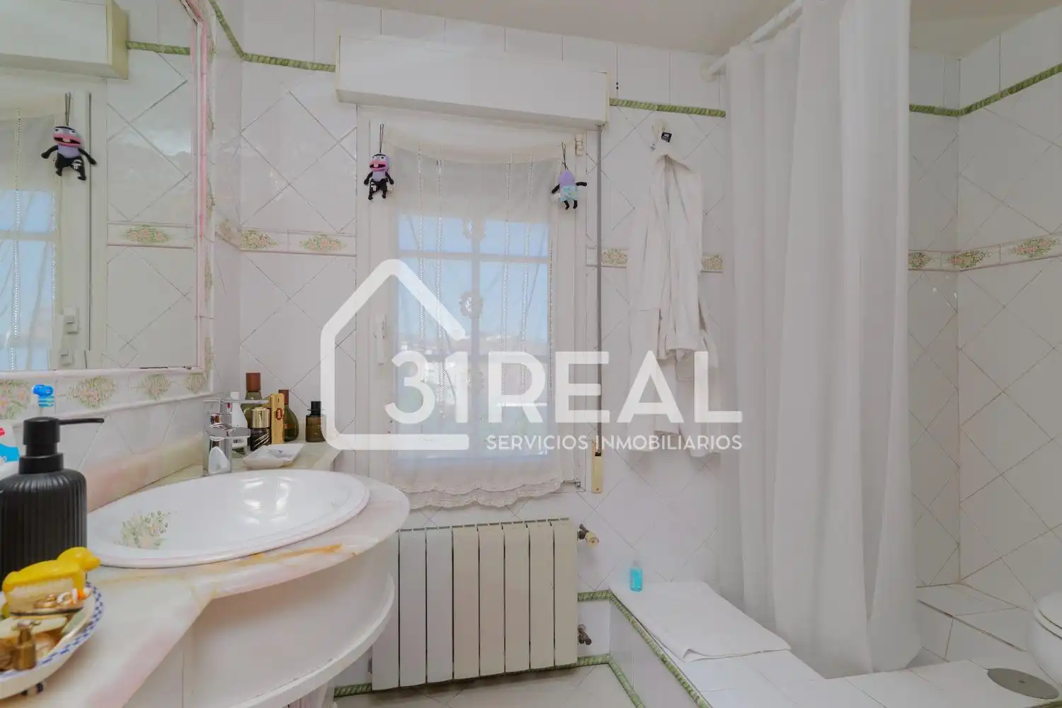 Baño de Casa o chalet en venta en Madrid con Aire acondicionado, Calefacción y Jardín privado