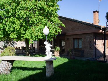 Villa in vendita a Monterrubio de Armuña