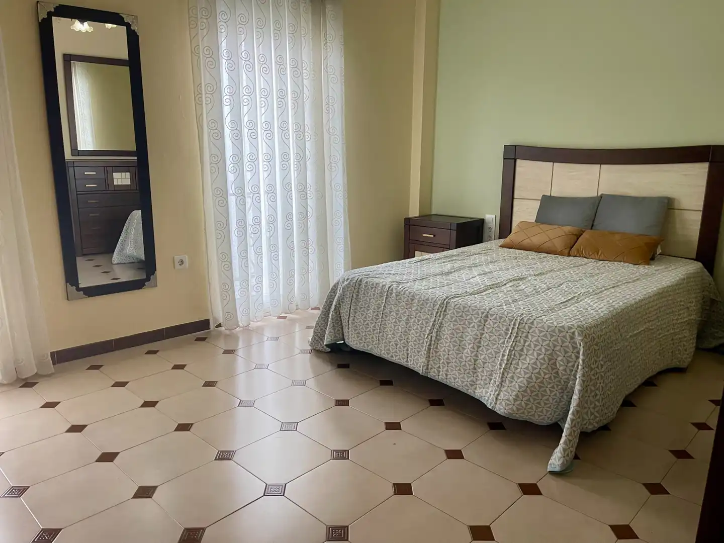 Schlafzimmer von Wohnung zur untervermieten in Belmez mit Klimaanlage, Heizung und Terrasse