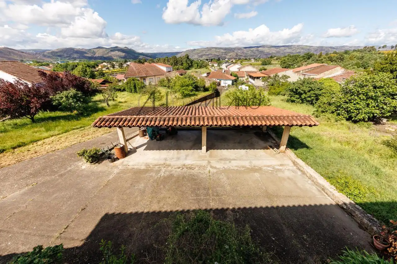 Vista exterior de Finca rústica en venta en Verín con Calefacción, Jardín privado y Parquet
