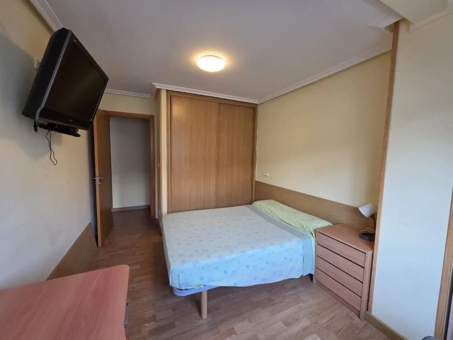 Schlafzimmer von Wohnung zur Miete in A Coruña Capital  mit Möbliert