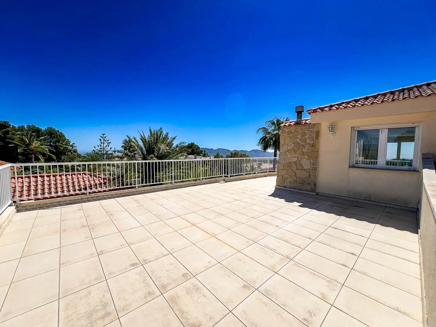 Terraza de Casa o chalet en venta en La Nucia con Aire acondicionado, Jardín privado y Piscina