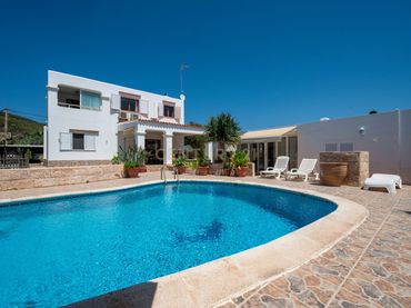 Casa amb balcó en venda a Sant Jordi de Ses Salines-Sant Francesc