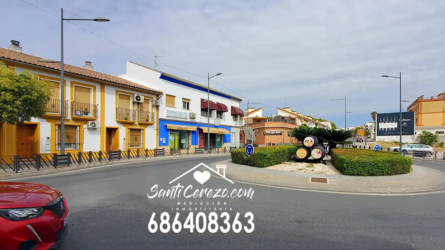 Local commercial à vendre à Avenida del Marqués de la Vega de Armijo 62, imagen 4