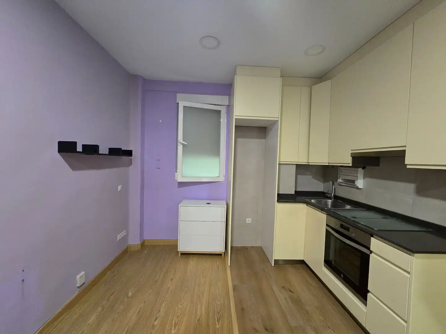 Cocina de Apartamento en venta en Madrid con Calefacción y Amueblado