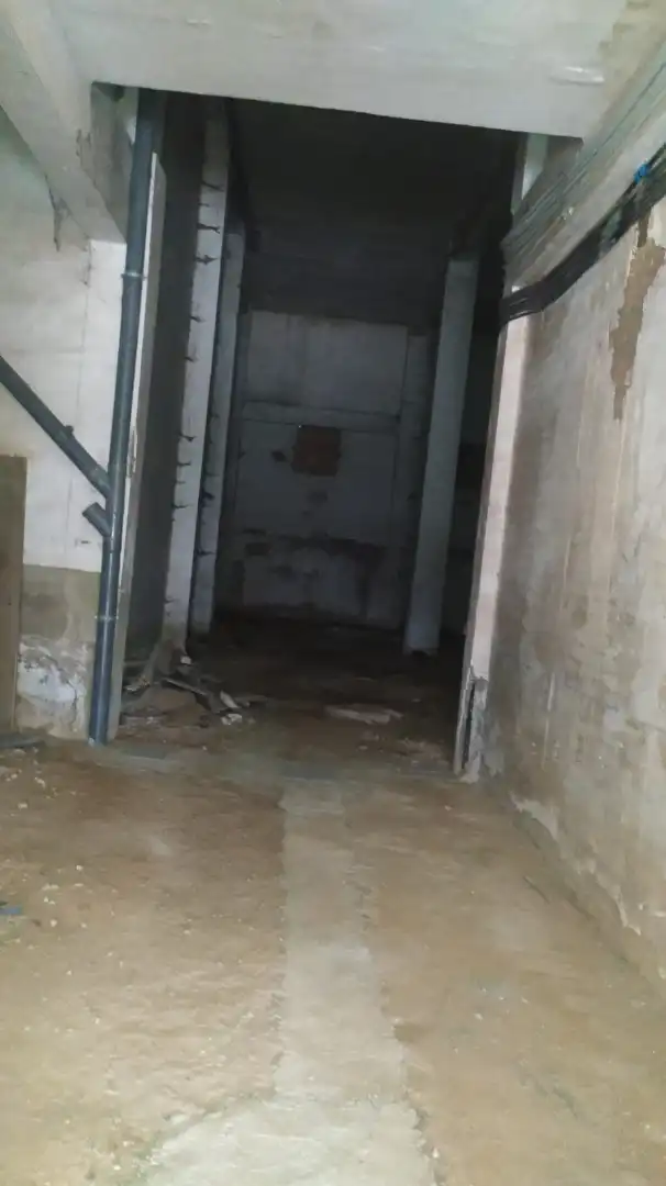 Local comercial en venda a Benicalap, imagen 2
