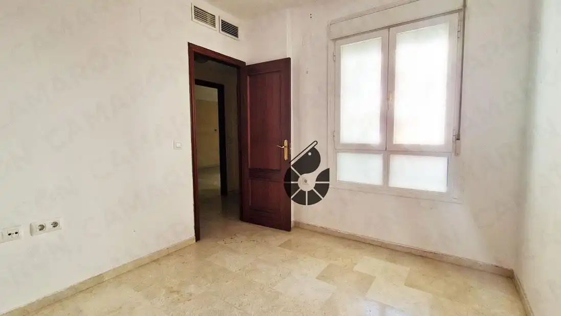 Appartamento con ascensore in vendita a Avenida Primero de Mayo, imagen 7
