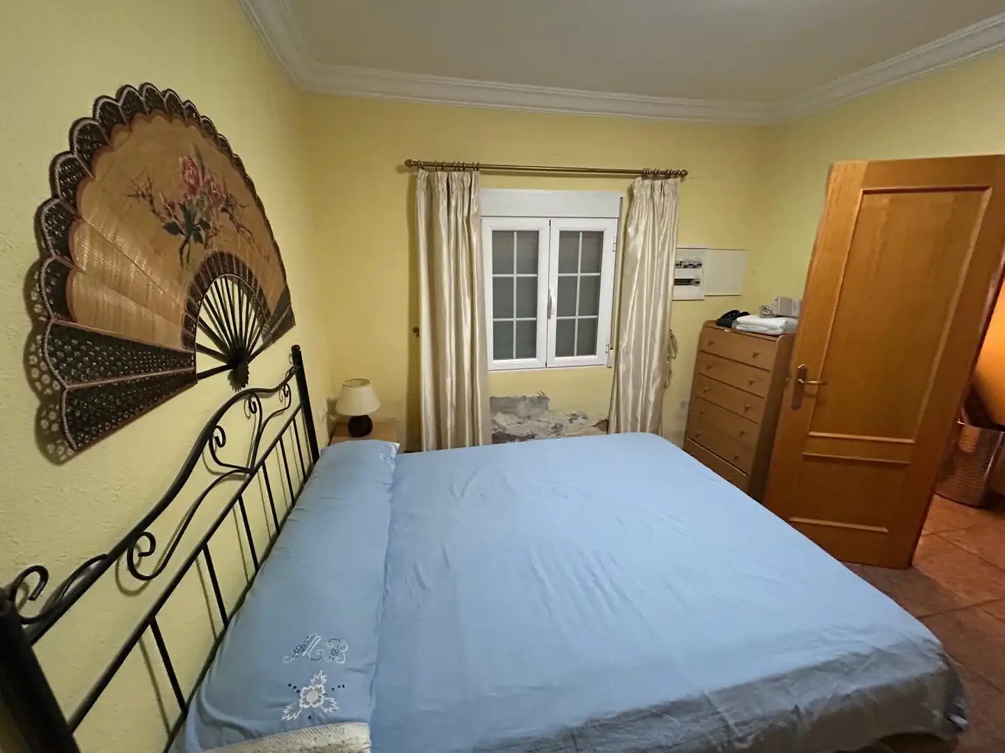 Dormitori de Casa o xalet en venda en Villalpardo amb Aire condicionat, Jardí privat i Terrassa