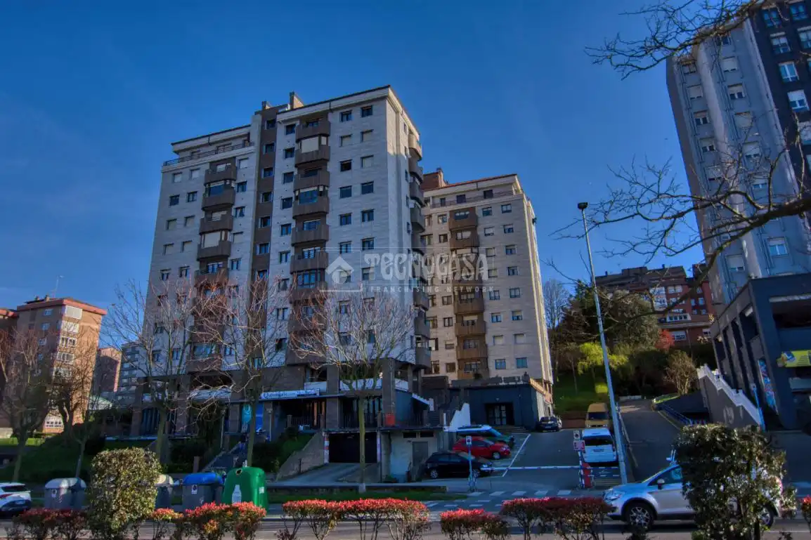 Vista exterior de Pis en venda en Santander amb Traster