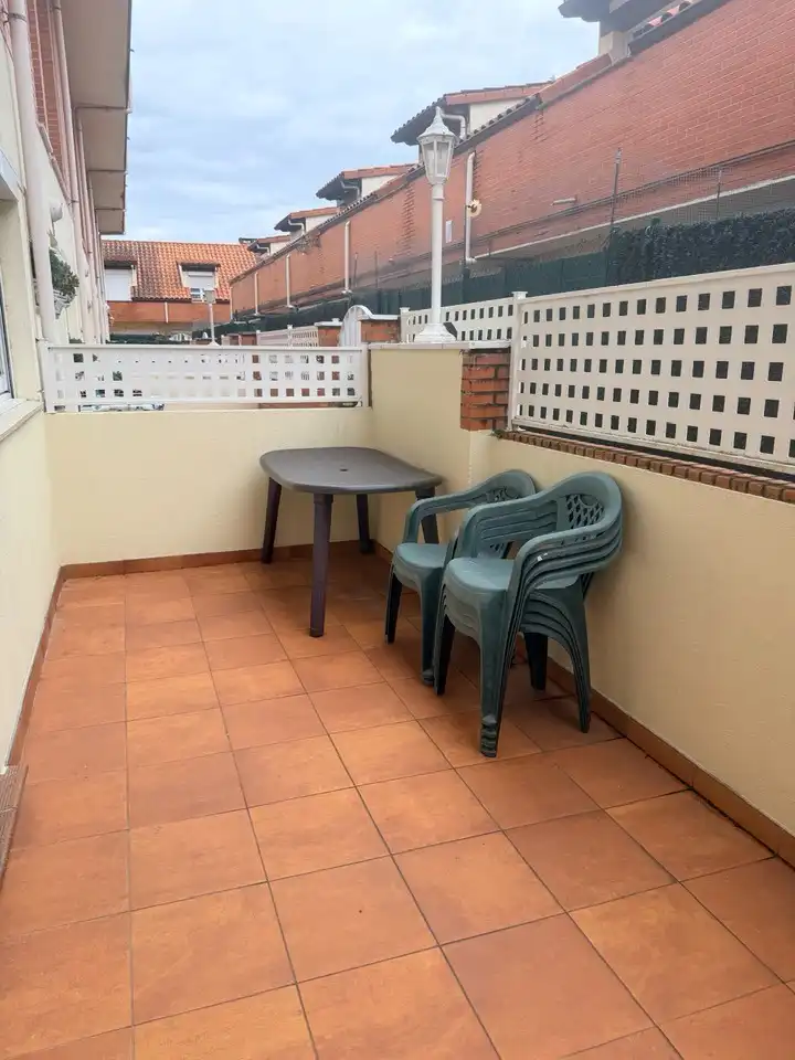 Terraza de Casa adosada en venta en Torrelavega  con Calefacción, Parquet y Terraza