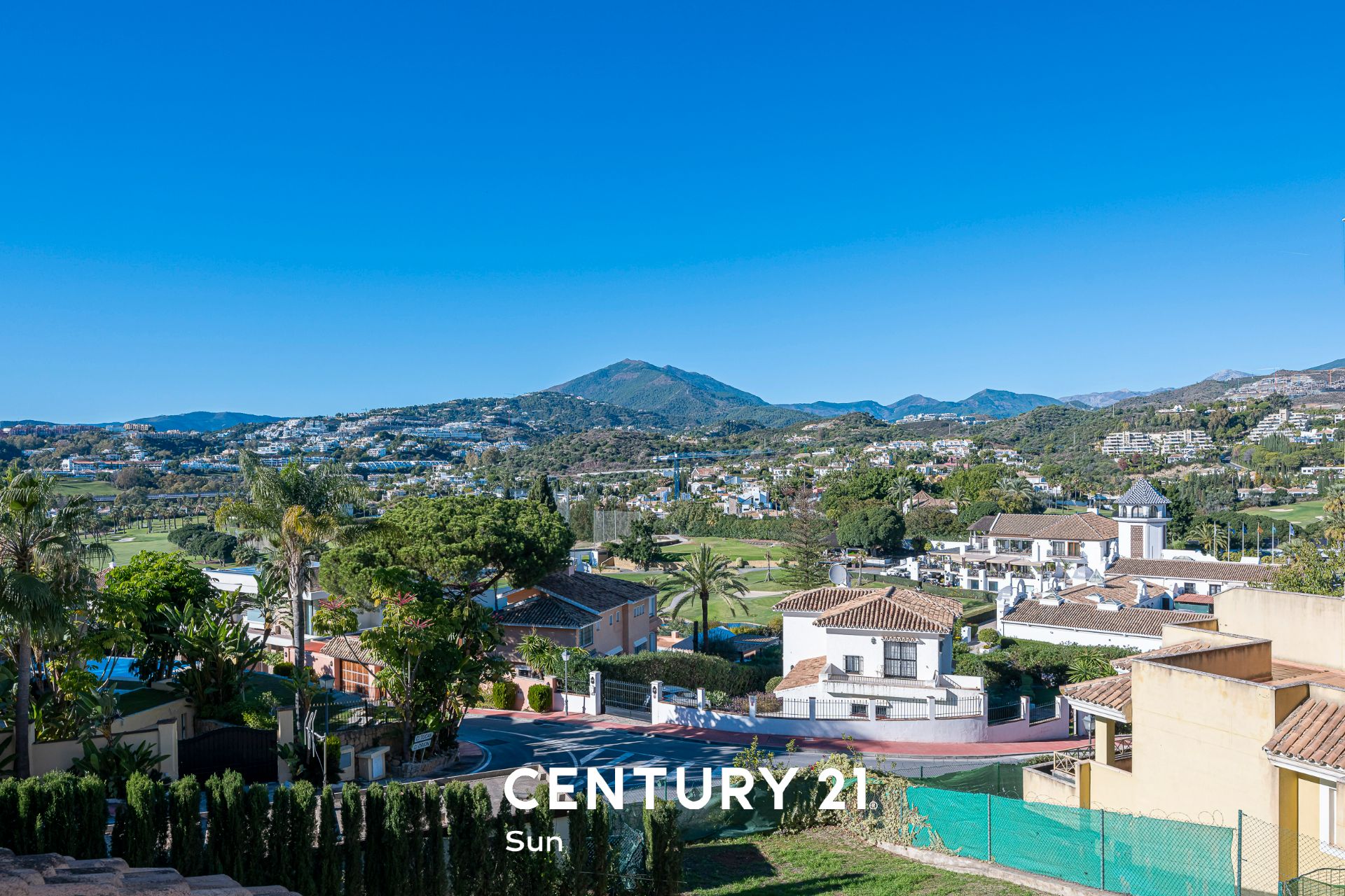 Vista exterior de Apartament en venda en Marbella amb Aire condicionat, Terrassa i Traster