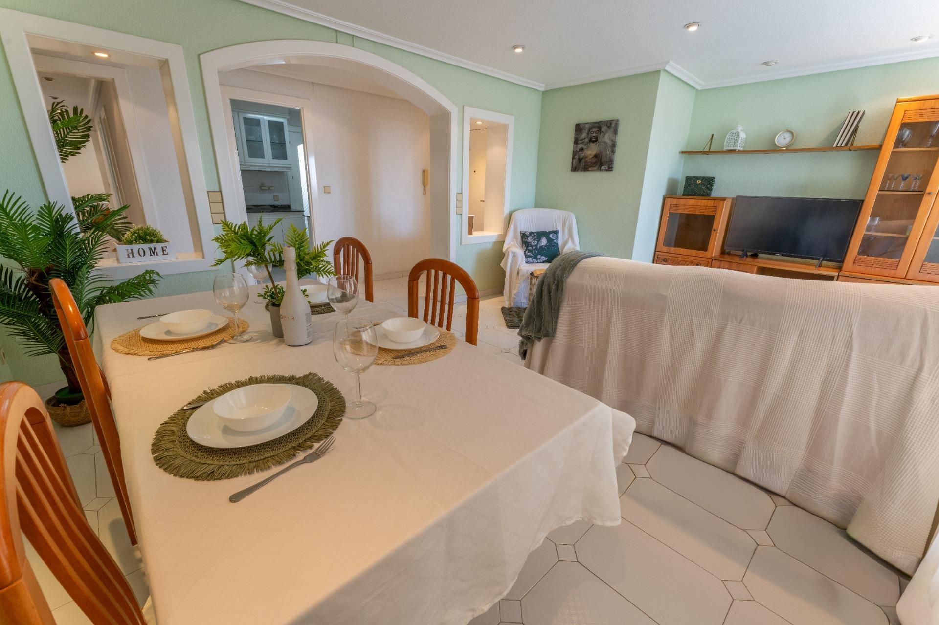 Comedor de Piso en venta en Elche / Elx con Balcón