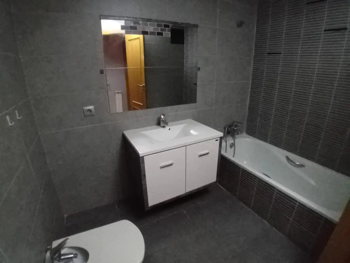 Bathroom of Flat for sale in La Muela  with Terrace