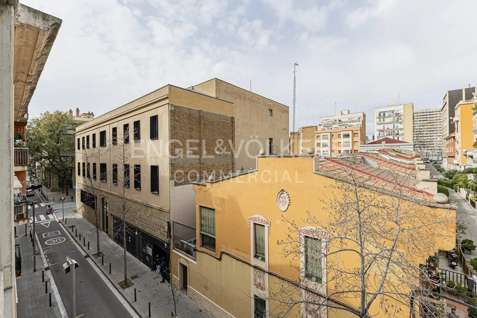 Außenansicht von Gebäude zur Miete in Barcelona