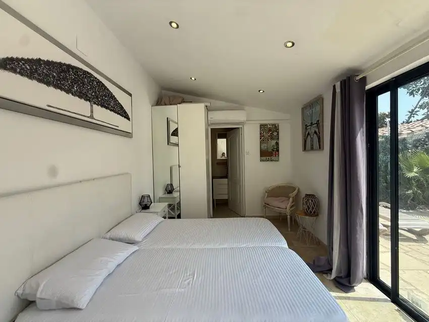 Dormitori de Casa o xalet en venda en Mont-roig del Camp amb Traster i Piscina