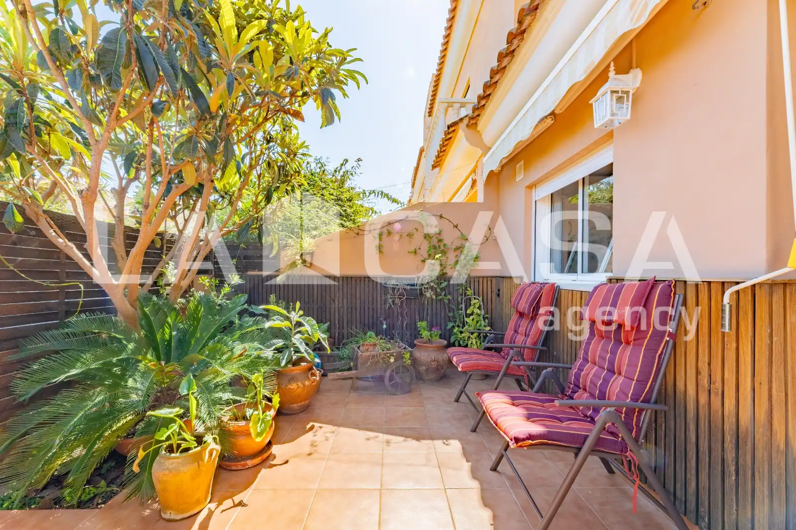 Terrassa de Casa adosada en venda en Sagunto / Sagunt amb Terrassa, Piscina i Balcó