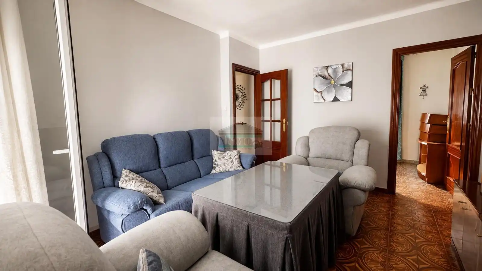 Living room of Flat for rent in Granada  with Air Conditioner, Furnished and Balcony