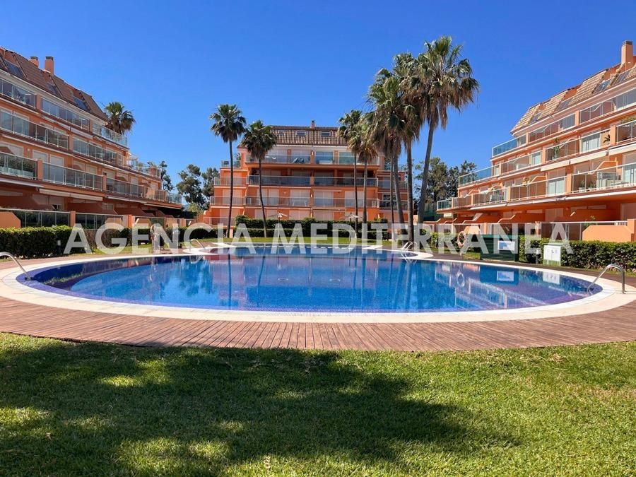 Swimming pool of Attic for sale in Dénia  with Air Conditioner, Private garden and Terrace