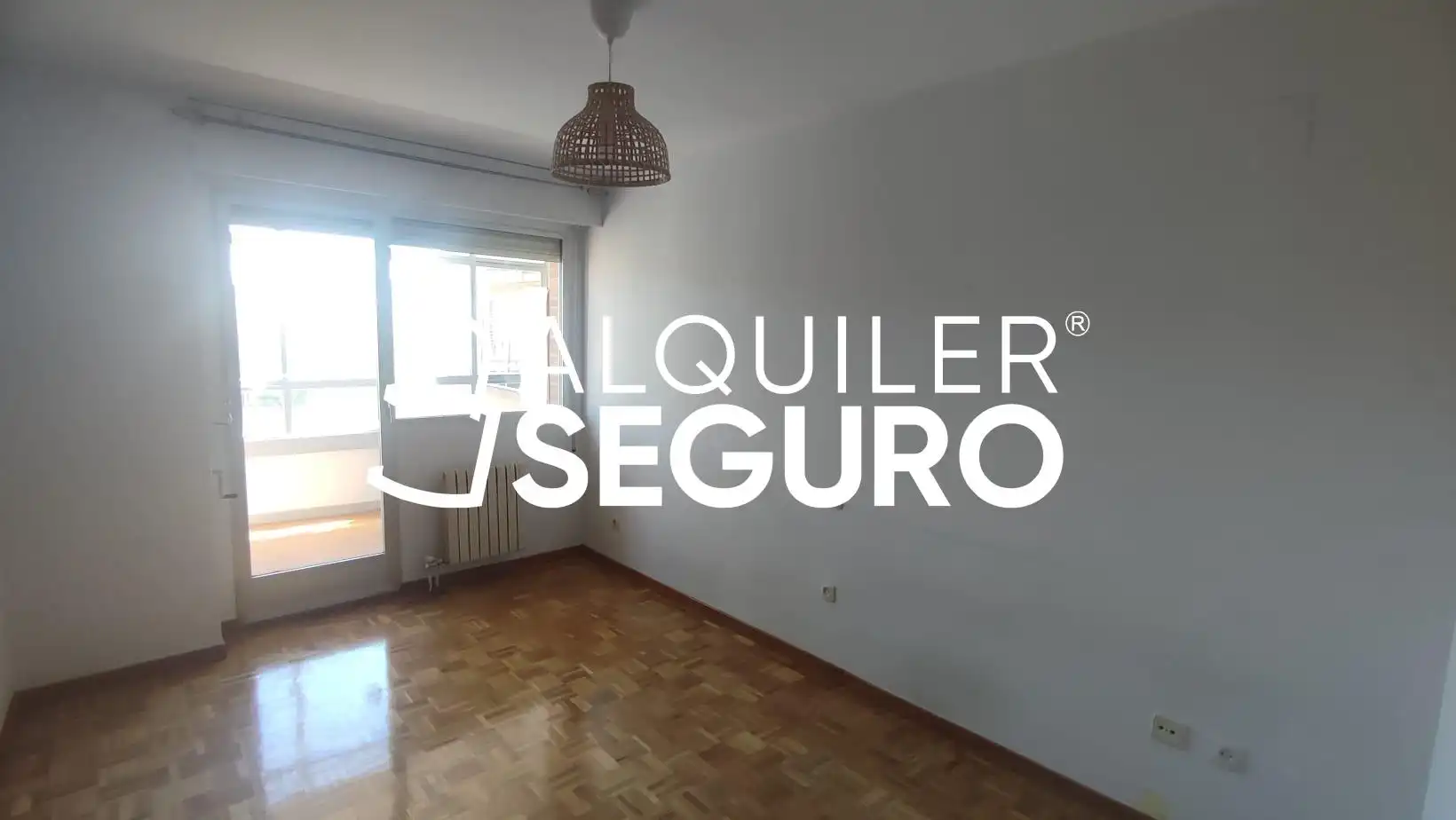 Bedroom of Flat for rent in Tres Cantos  with Heating