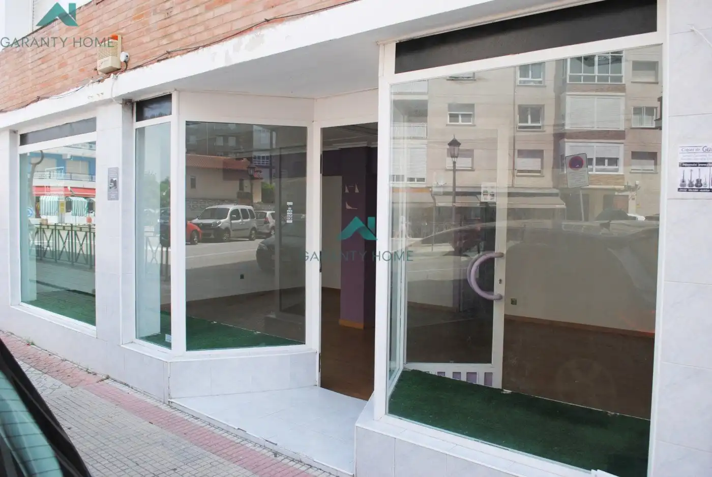Local comercial de lloguer a Calle Santander