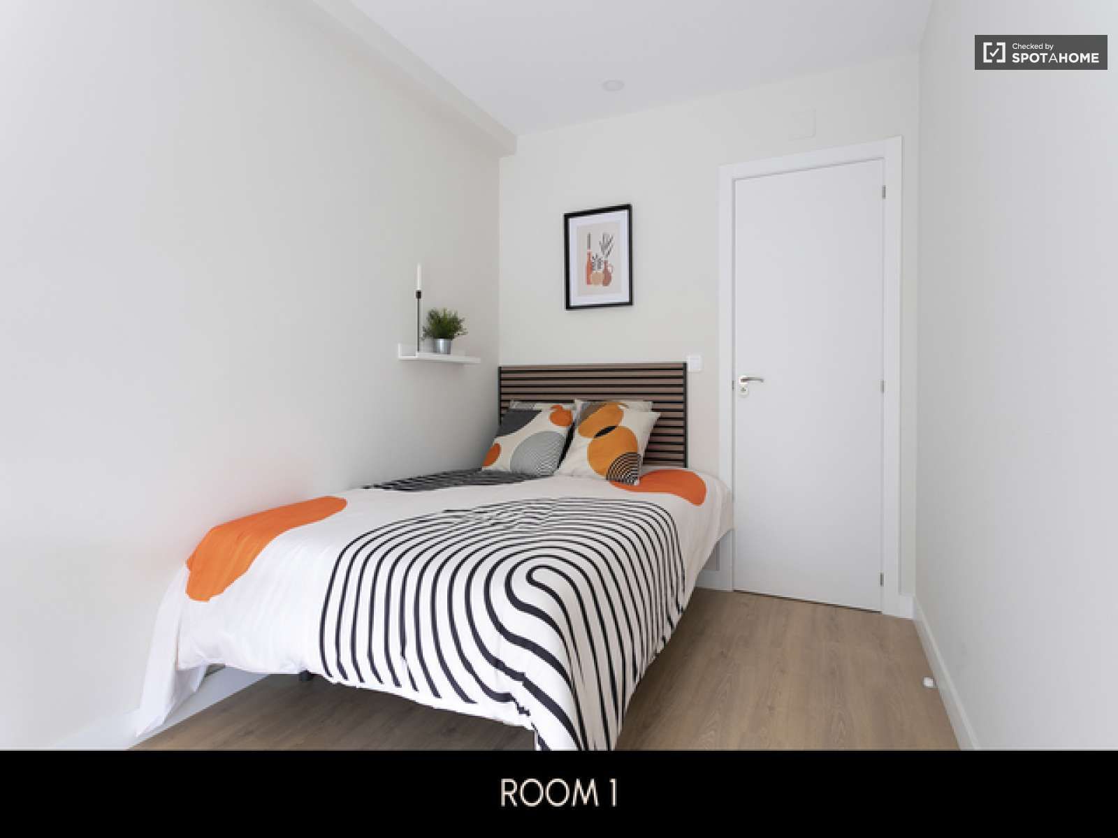 Bedroom of Flat to share in  Madrid Capital  with Air Conditioner, Heating and Terrace