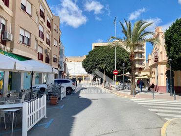 Locale commerciale in vendita a Aspe Centro