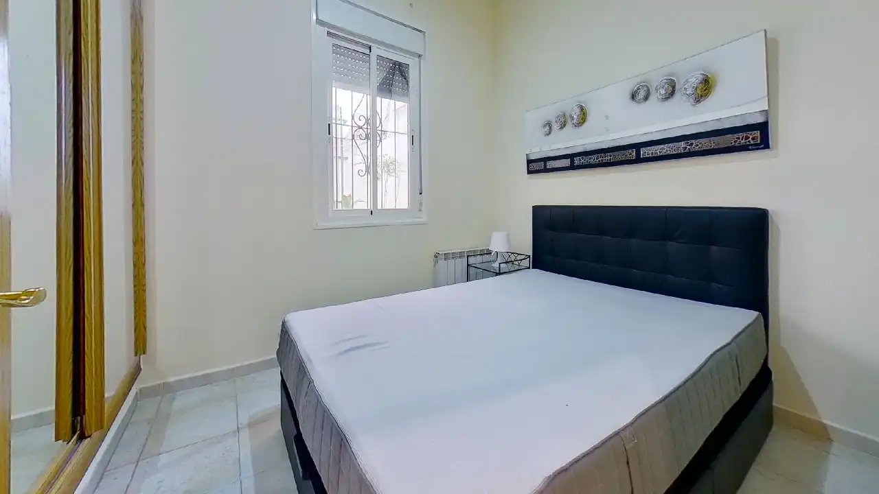Bedroom of Flat for sale in Madrid  with Air Conditioner, Heating and Furnished