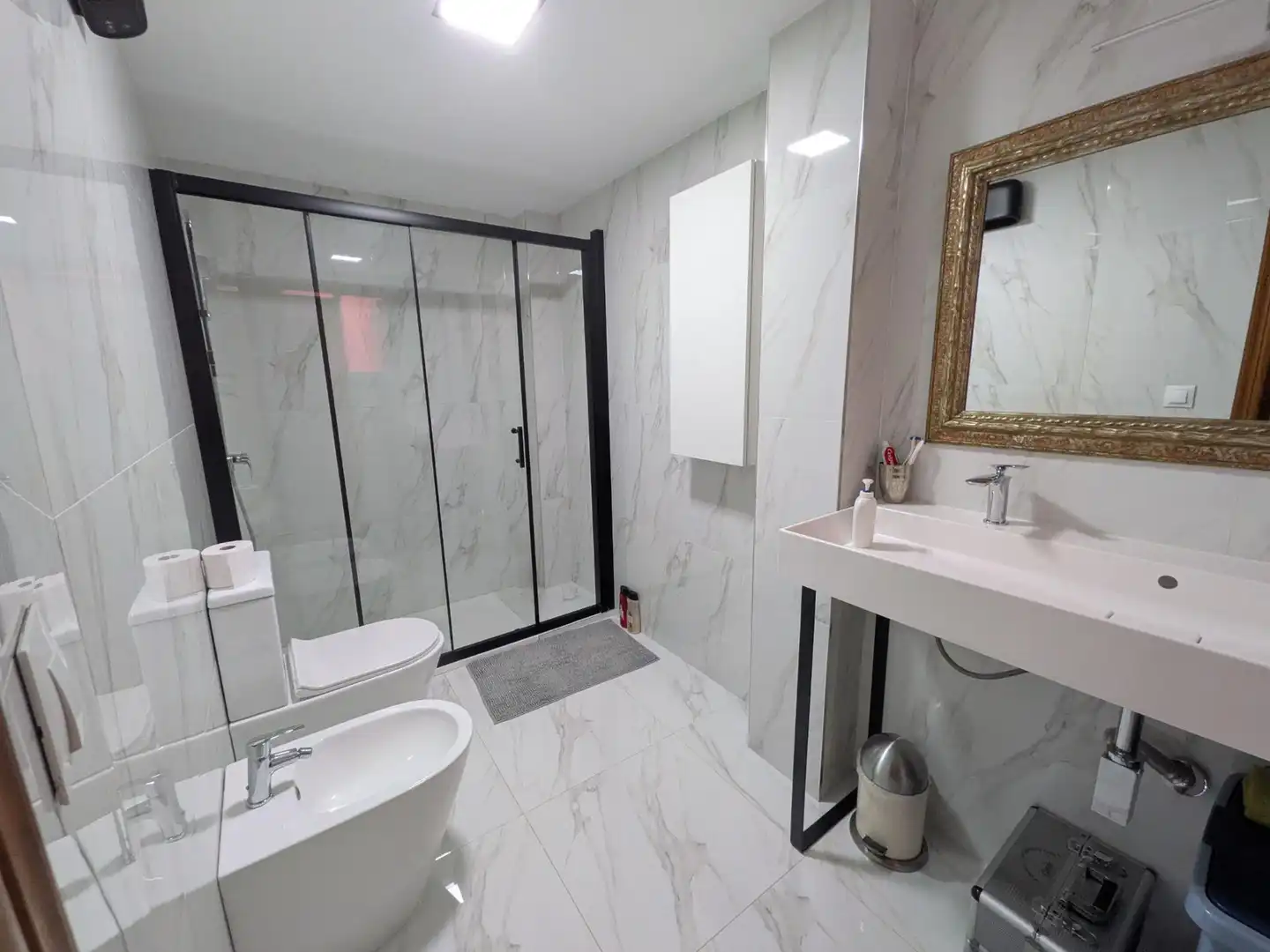 Badezimmer von Wohnungen zum Verkauf in Valencia mit Klimaanlage, Terrasse und Abstellraum