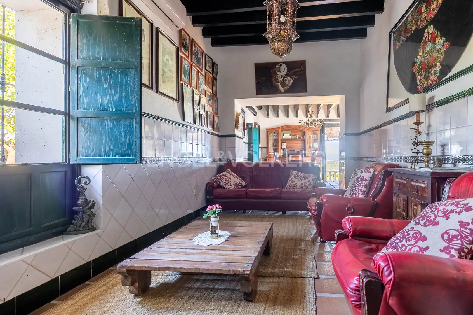 Sala d'estar de Finca rústica en venda en Alcalá de Guadaira amb Calefacció, Jardí privat i Terrassa