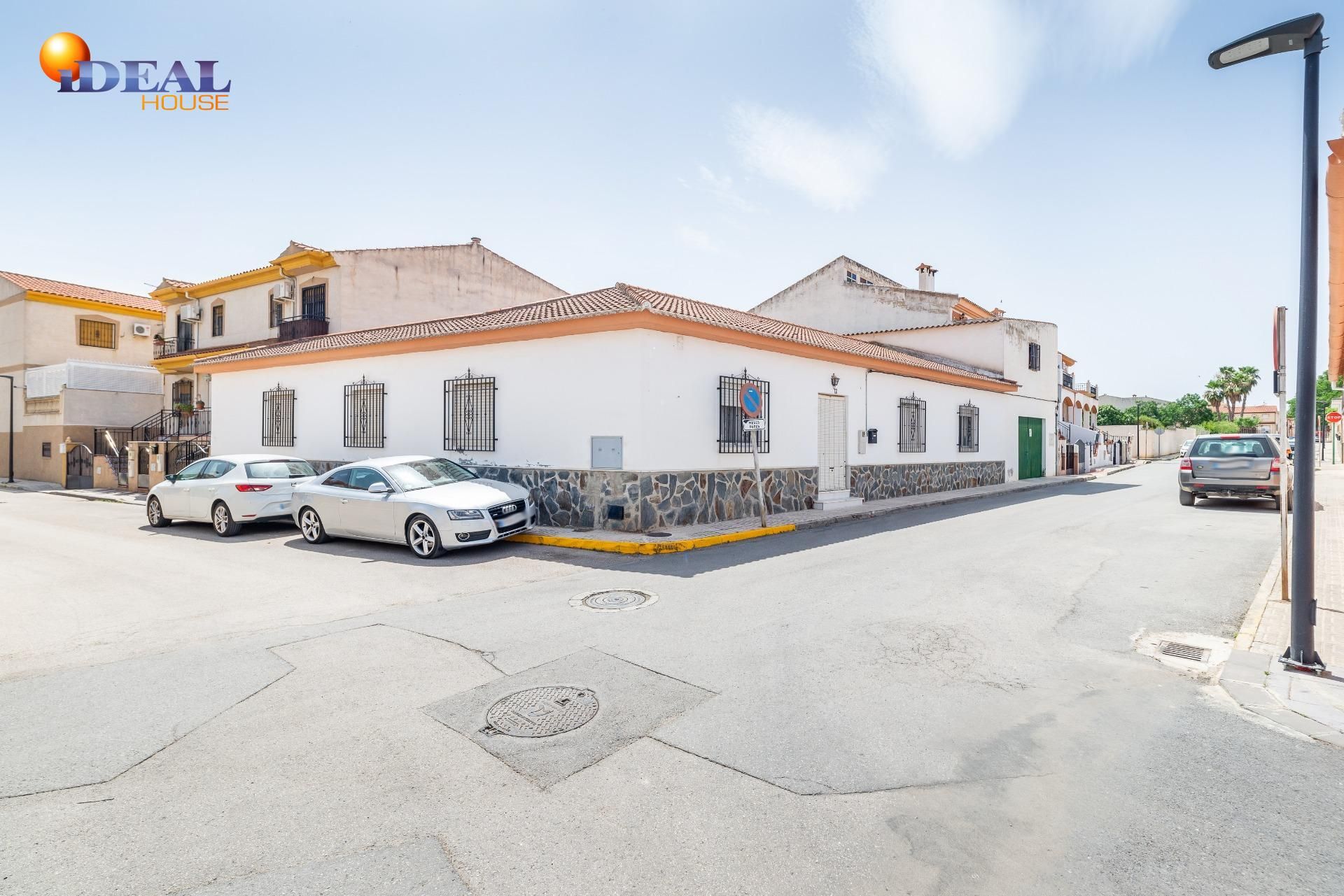 Exterior view of House or chalet for sale in Cijuela  with Private garden, Terrace and Storage room