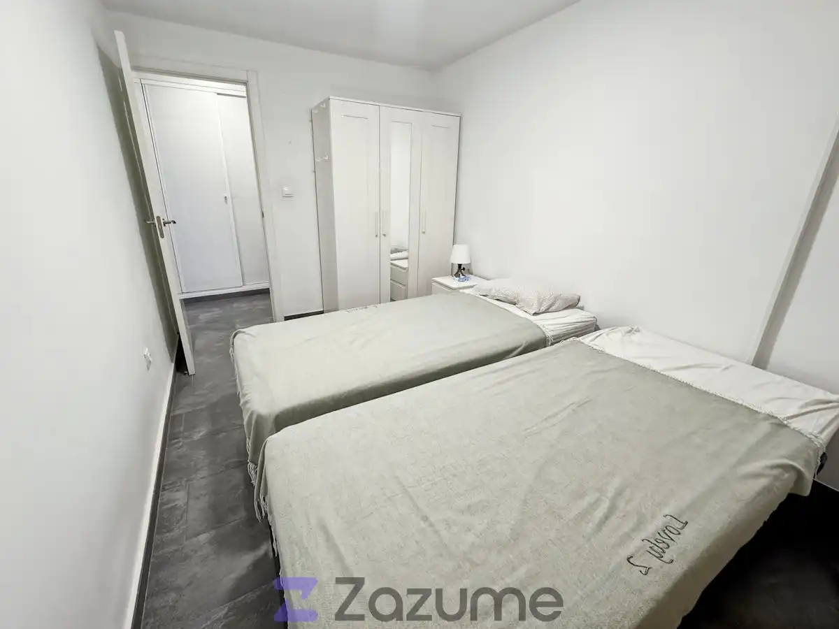 Schlafzimmer von Wohnung zur Miete in Alicante / Alacant mit Klimaanlage, Terrasse und Möbliert