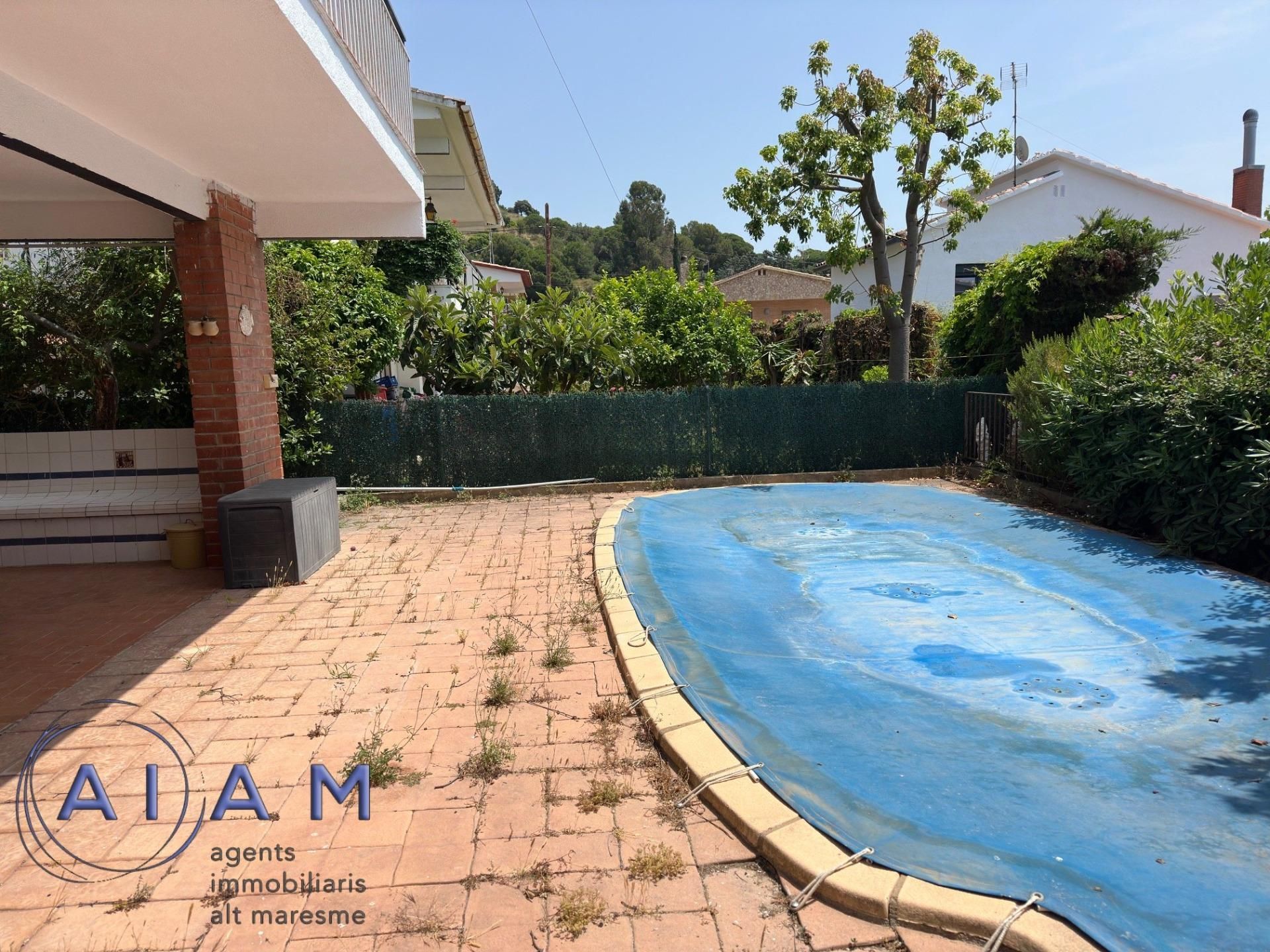 Piscina de Casa o xalet en venda en Pineda de Mar amb Calefacció, Jardí privat i Terrassa
