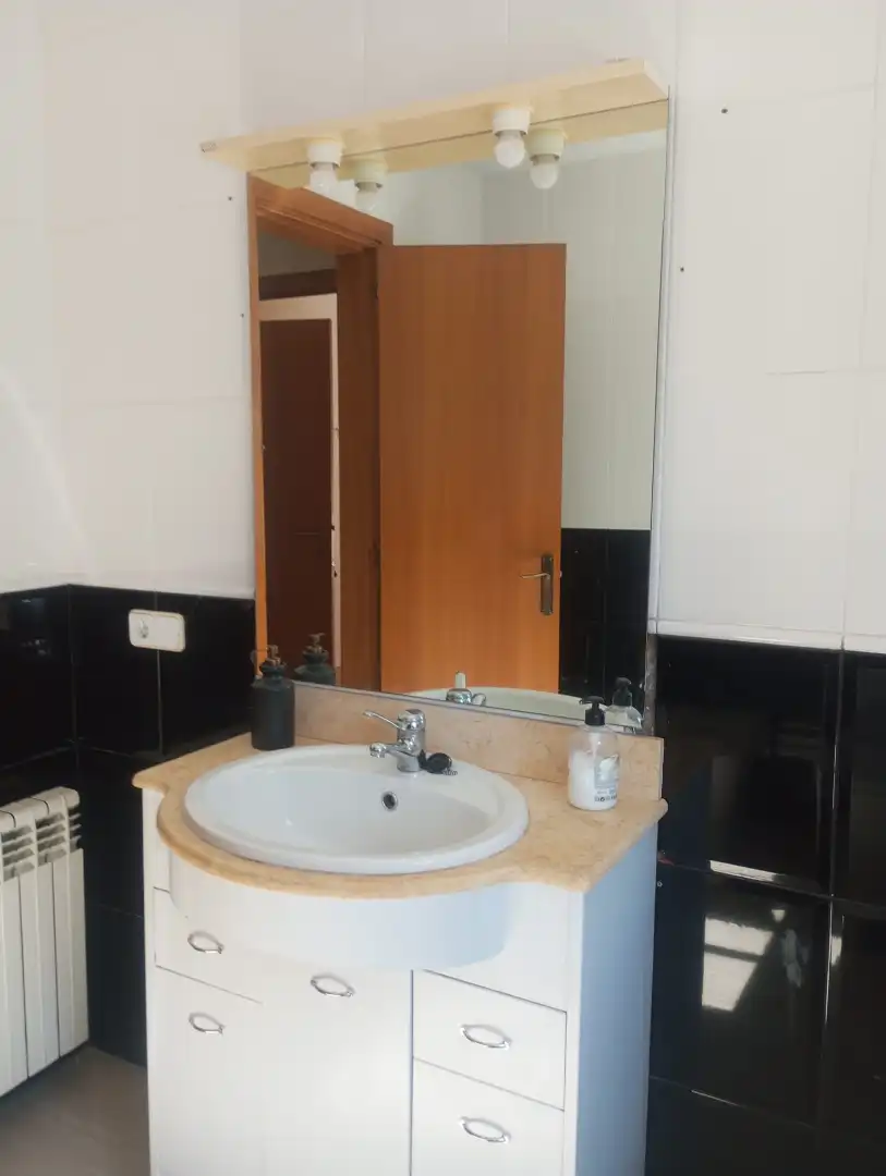 Bathroom of Houses for sale in Gironella  with Air Conditioner, Heating and Private garden