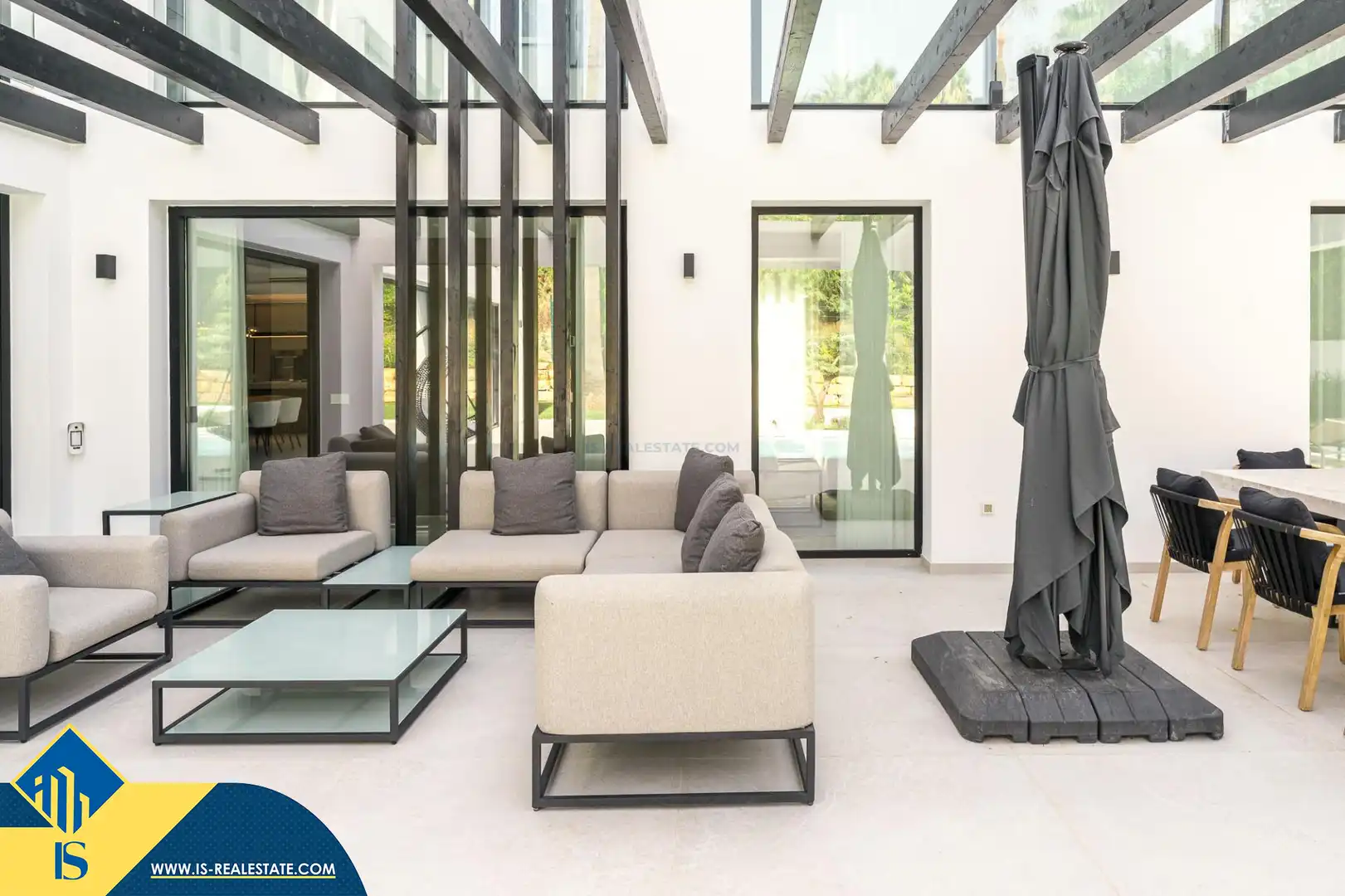 Chalet con piscina en venta en Nueva Andalucía, imagen 2