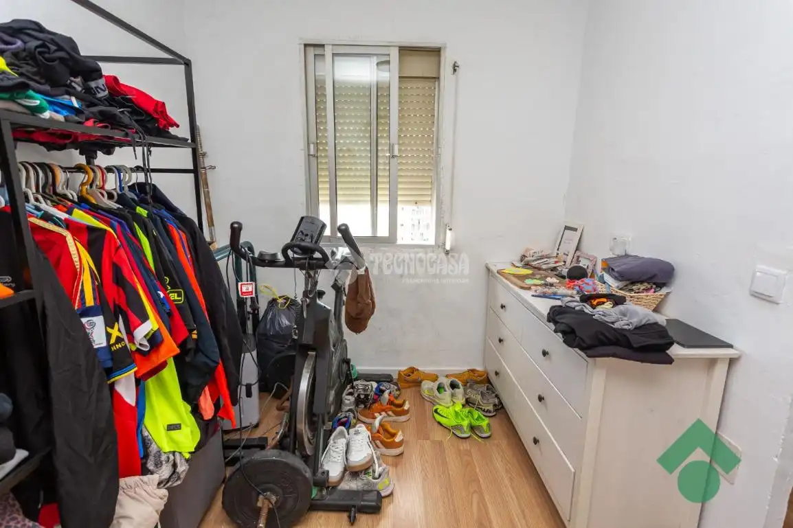 Bedroom of Flat for sale in Algeciras  with Furnished