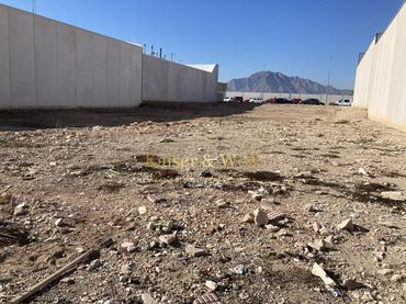 Industrial land for sale in Gramadores