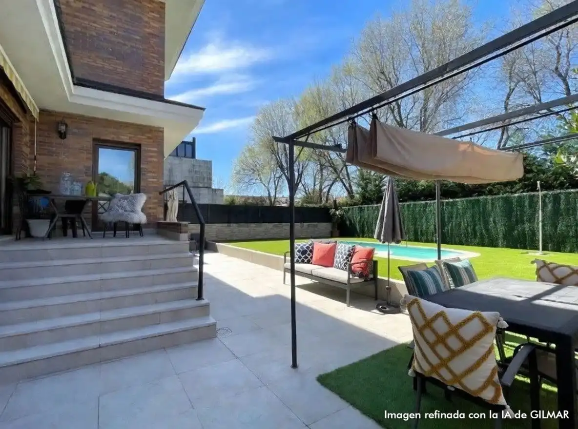 Terraza de Casa adosada en venta en Las Rozas de Madrid con Aire acondicionado, Calefacción y Jardín privado