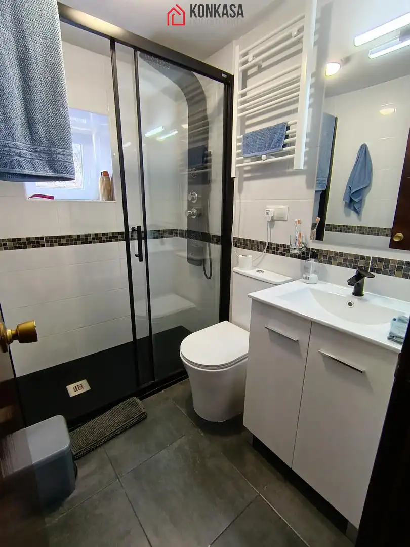 Baño de Casa o chalet en venta en Arcos de la Frontera con Terraza, Trastero y Amueblado
