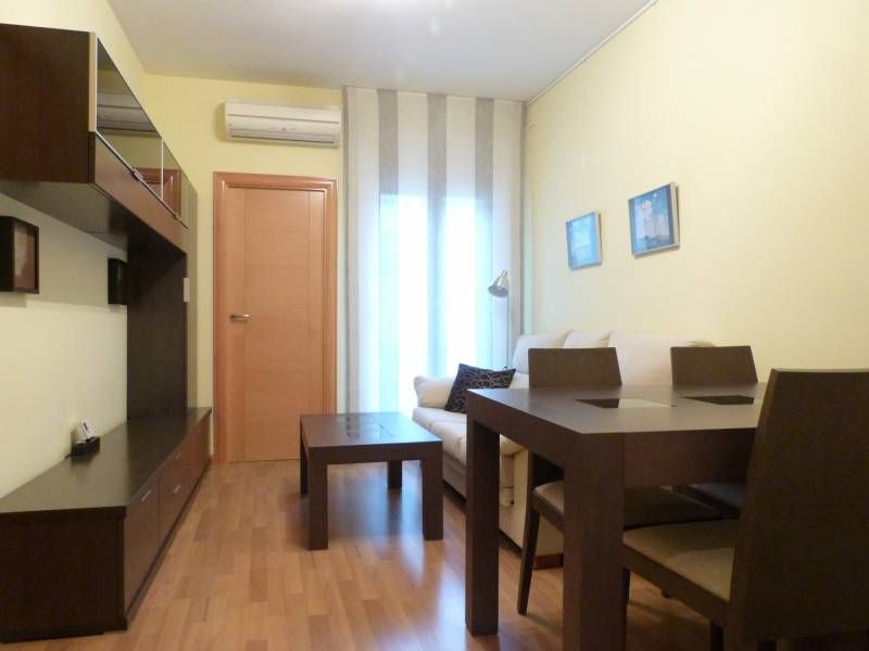 Bedroom of Flat to rent in  Barcelona Capital  with Air Conditioner, Heating and Parquet flooring