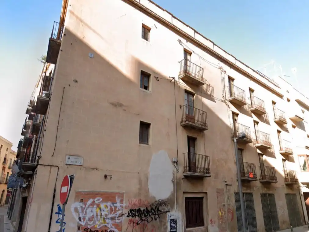 Wohnung zum Verkauf in Carrer Peralada 41