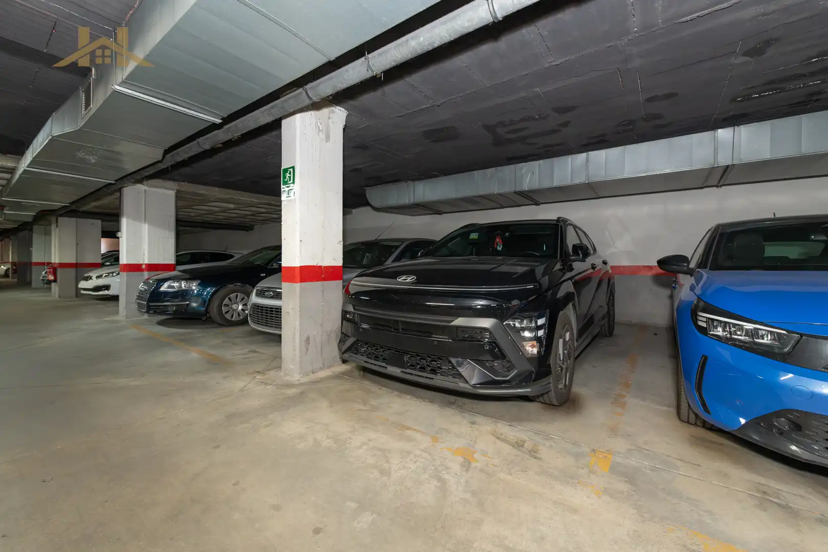 Parking of Flat for sale in Valdemoro  with Air Conditioner, Heating and Storage room