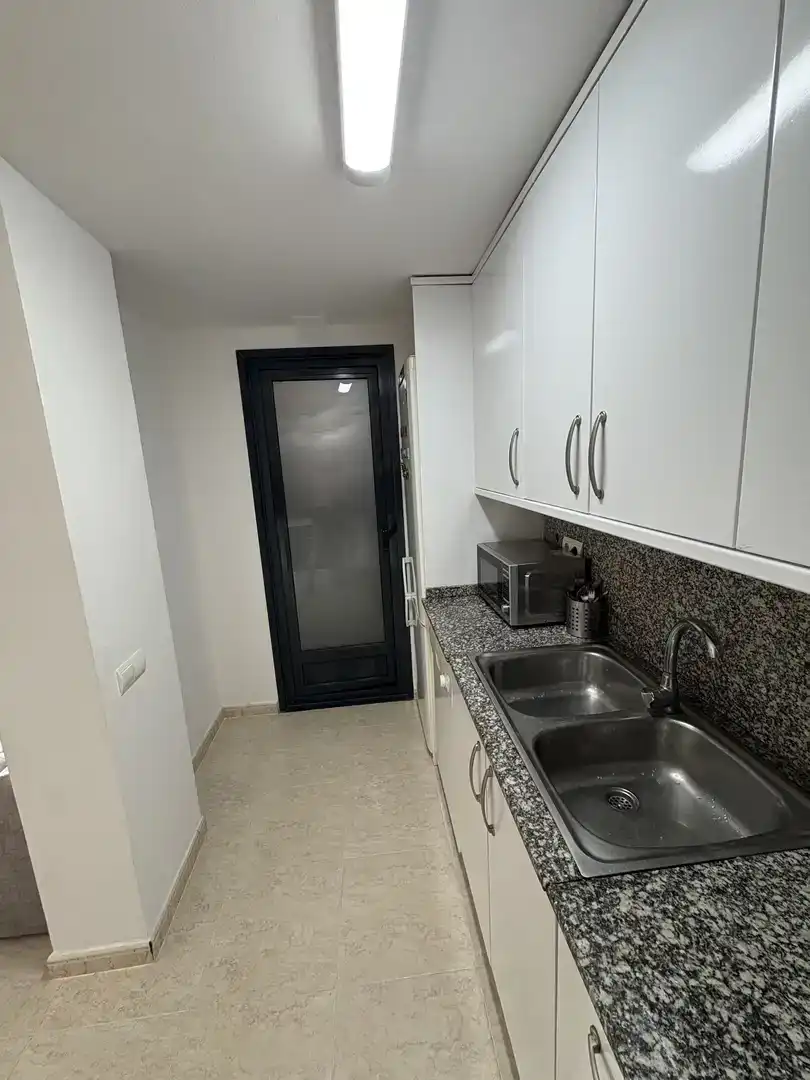 Cuina de Pis en venda en Cubelles amb Aire condicionat, Jardí privat i Traster