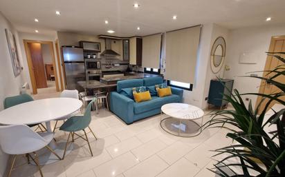 Sala d'estar de Apartament de lloguer en León Capital  amb Calefacció, Terrassa i Moblat