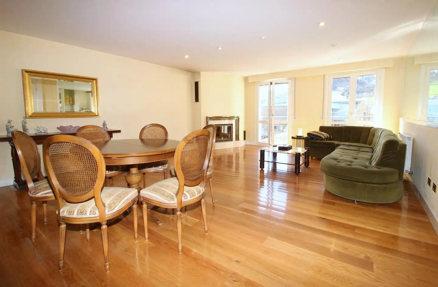 Sala de estar de Piso en venta en Oñati con Calefacción, Trastero y Balcón
